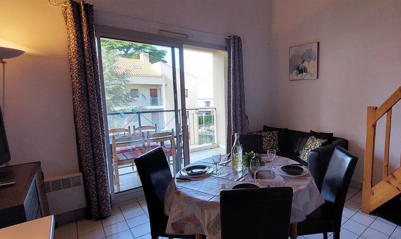 Appartement Au Calme Avec Piscine Et Parking Dans Residence Securisee Saint-Jean-de-Monts Exterior photo